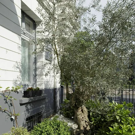 Gounod Hotel 3*